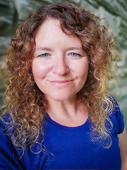 Brianne Blaszak headshot